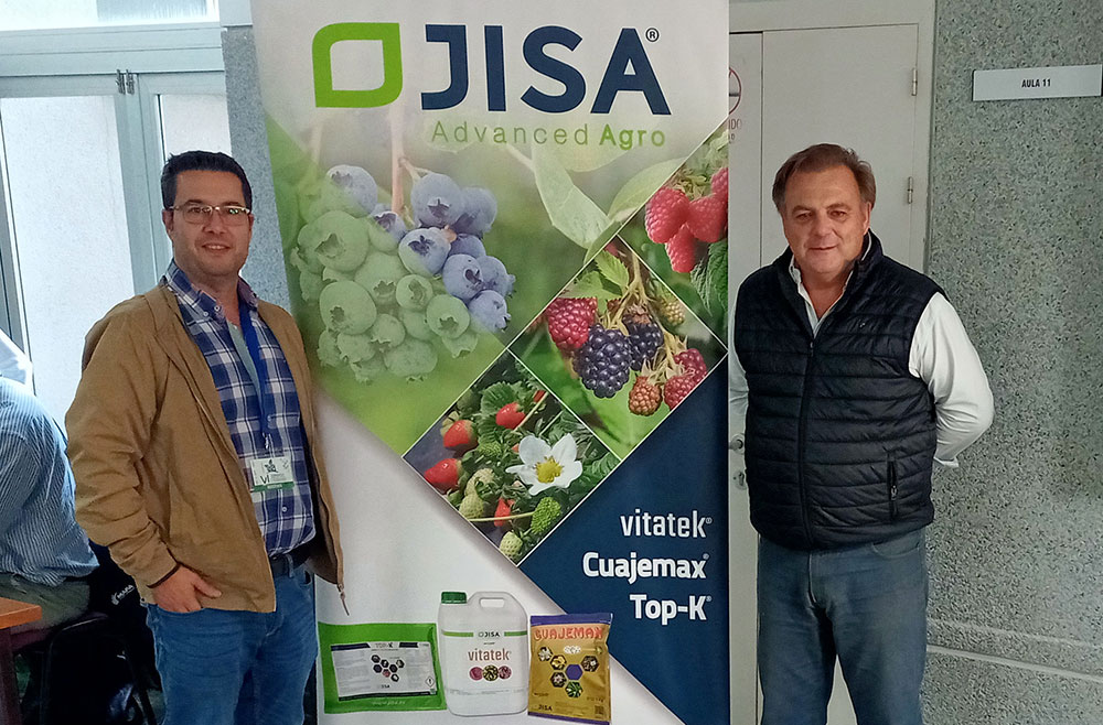 Equipo técnico JISA especializado en el cultivo de arándanos