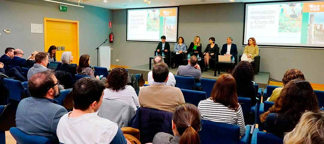 Mesa redonda sobre innovación, regulación y futuro de la RAP