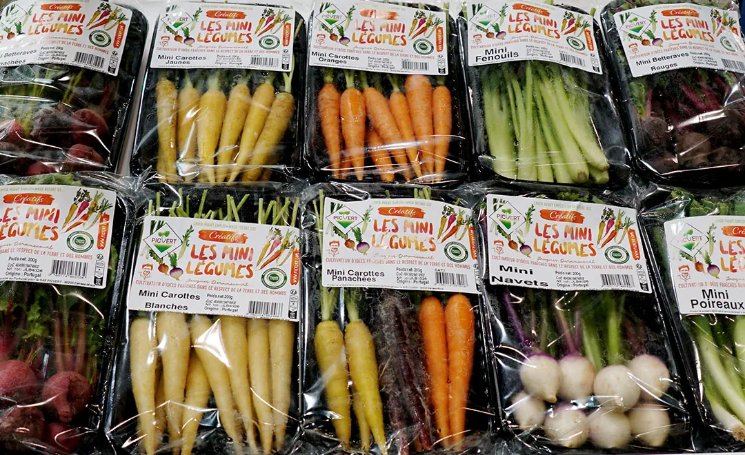 Zanahorias envasadas en el punto de venta Zanahorias envasadas en el punto de venta